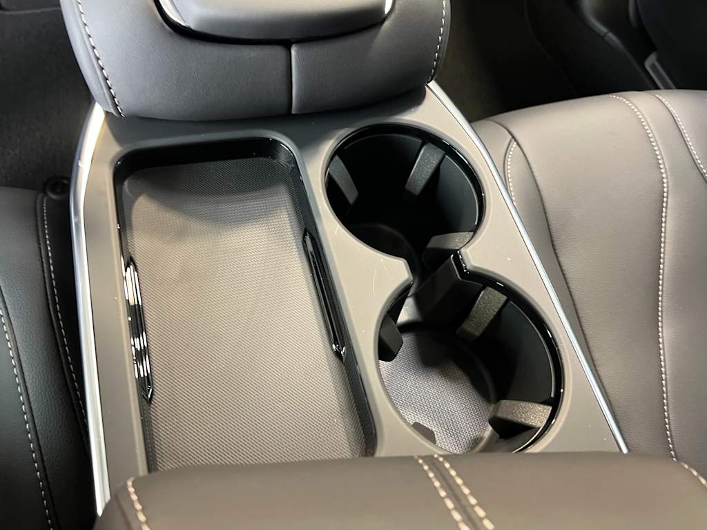 Thumbnail: 2025 Acura RDX - 15