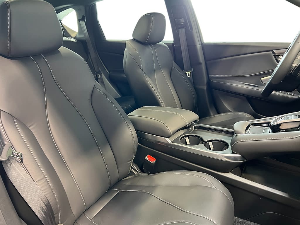 Thumbnail: 2025 Acura RDX - 12