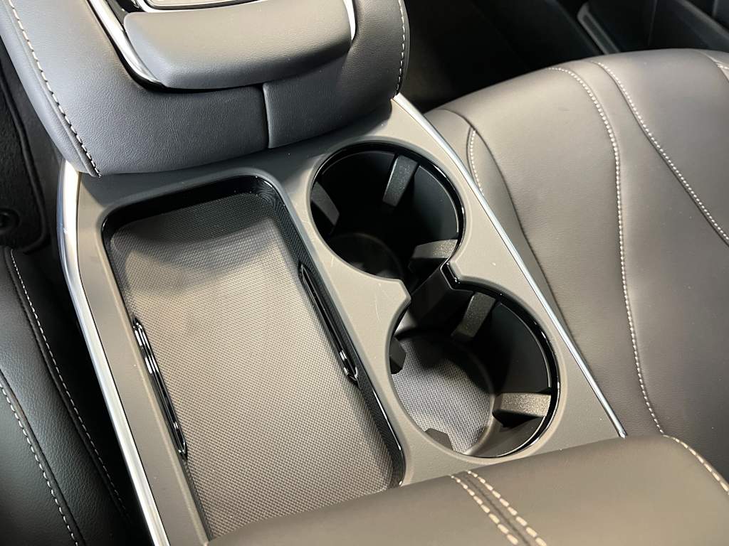 Thumbnail: 2025 Acura RDX - 15