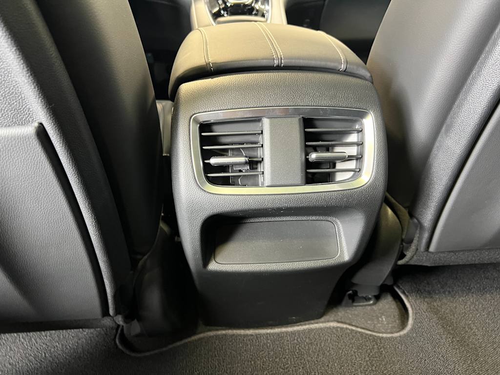 Thumbnail: 2025 Acura RDX - 32