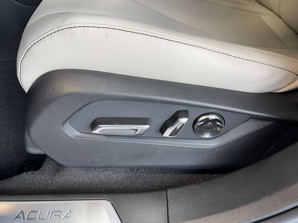 Thumbnail: 2025 Acura RDX - 23