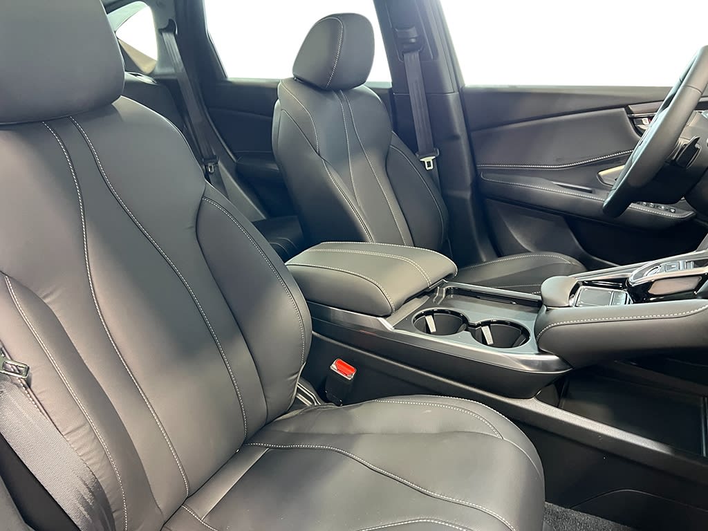 Thumbnail: 2025 Acura RDX - 12