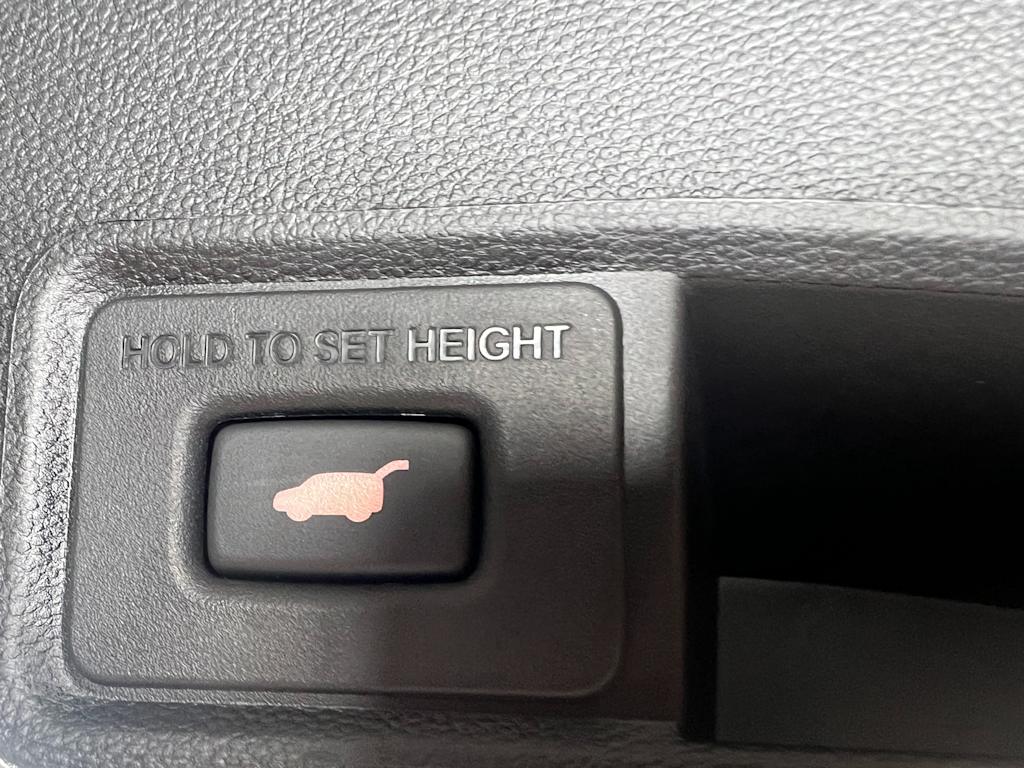 Thumbnail: 2025 Acura RDX - 28