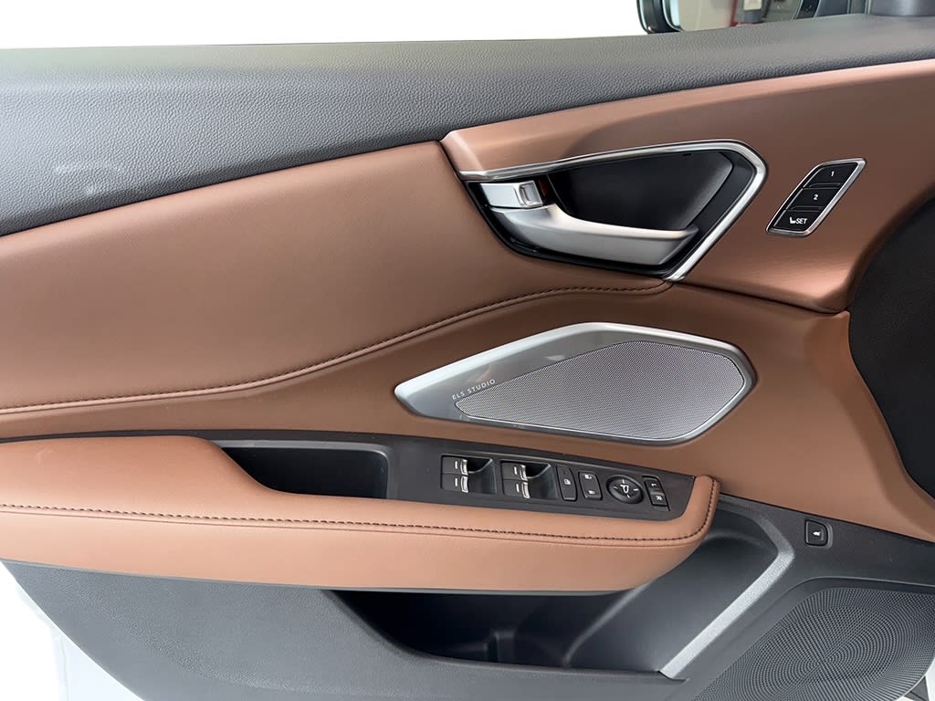 Thumbnail: 2025 Acura RDX - 27