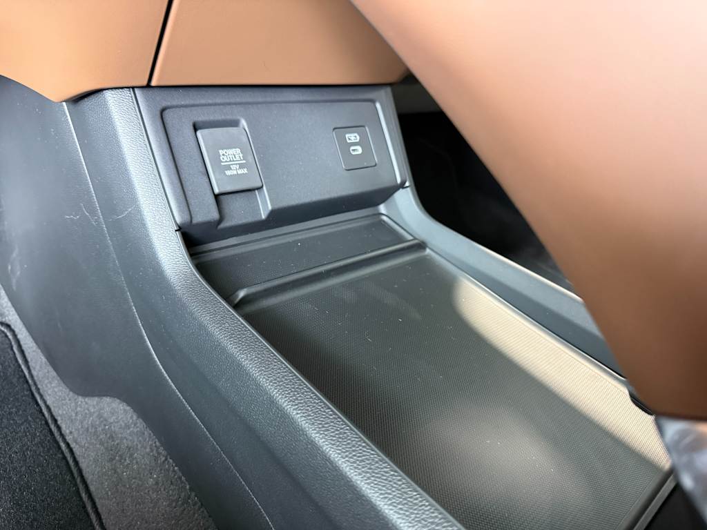 Thumbnail: 2025 Acura RDX - 28