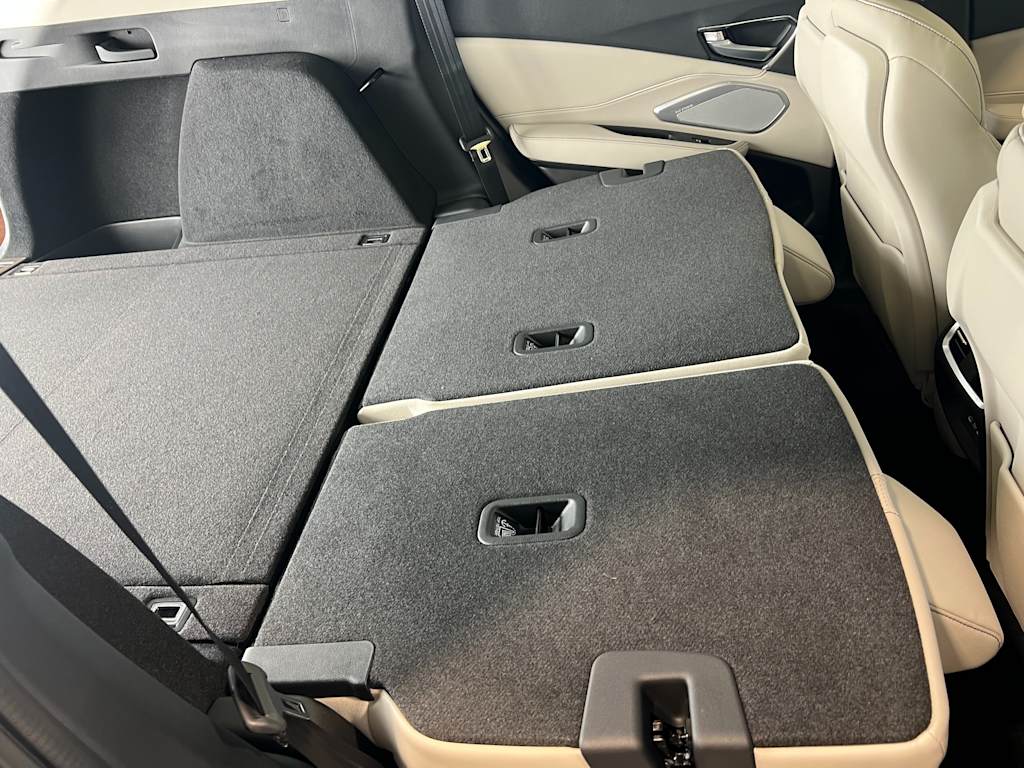 Thumbnail: 2025 Acura RDX - 12