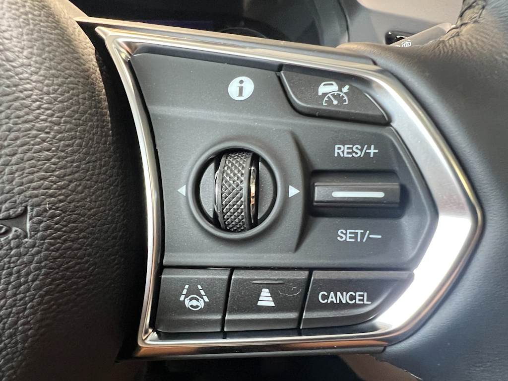 Thumbnail: 2025 Acura RDX - 23