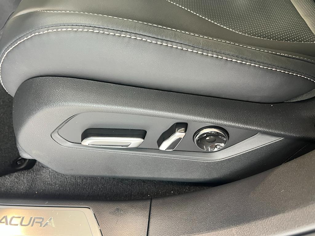 Thumbnail: 2025 Acura RDX - 24