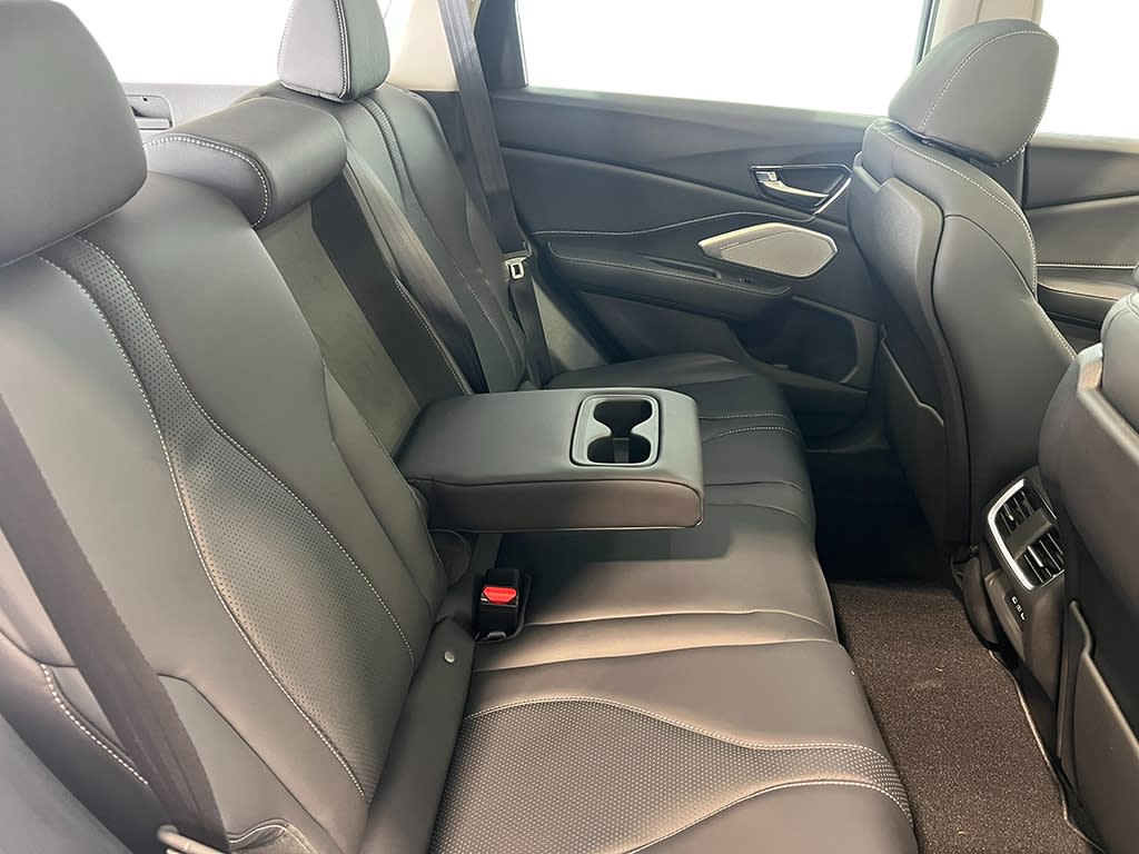 Thumbnail: 2025 Acura RDX - 33