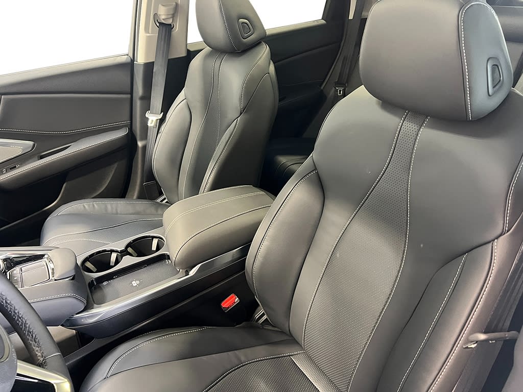 Thumbnail: 2025 Acura RDX - 10