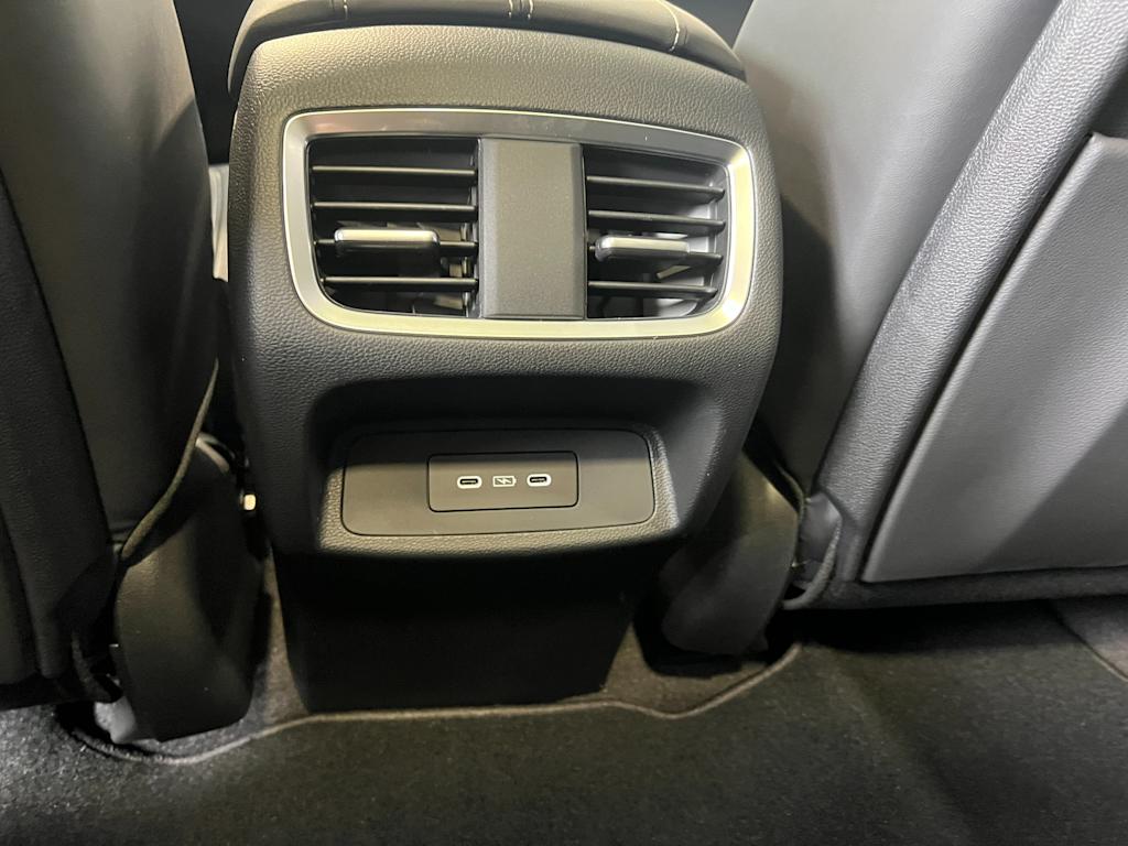 Thumbnail: 2025 Acura RDX - 31