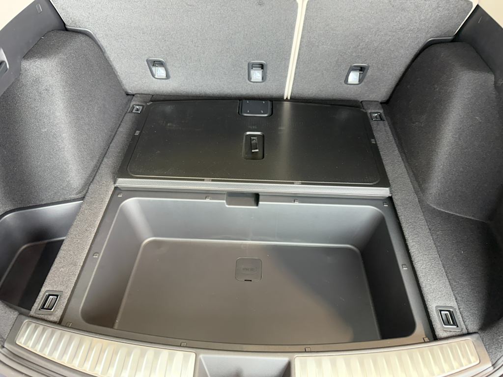 Thumbnail: 2025 Acura RDX - 35