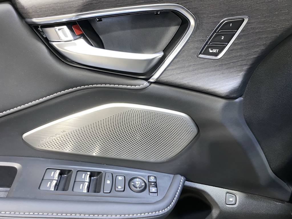 Thumbnail: 2025 Acura RDX - 23