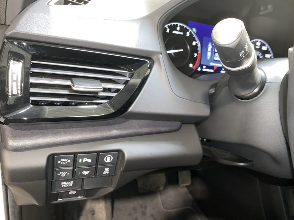 Thumbnail: 2025 Acura RDX - 24