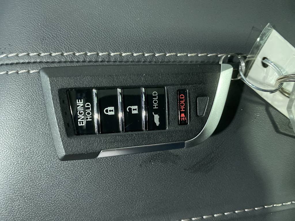 Thumbnail: 2025 Acura RDX - 17