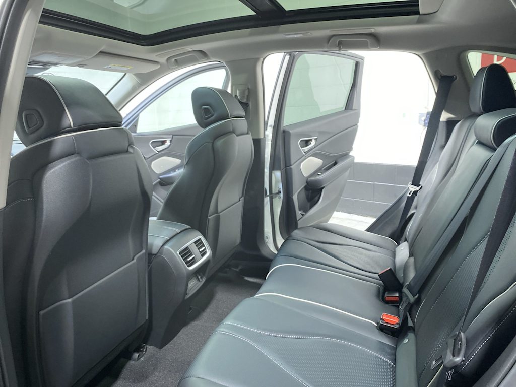 Thumbnail: 2025 Acura RDX - 13