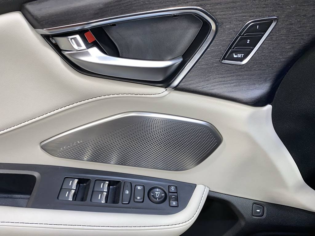 Thumbnail: 2025 Acura RDX - 23