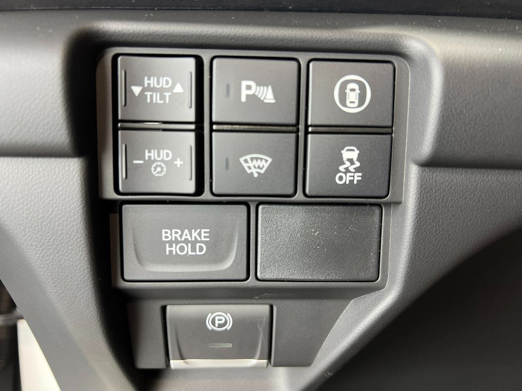 Thumbnail: 2025 Acura RDX - 25