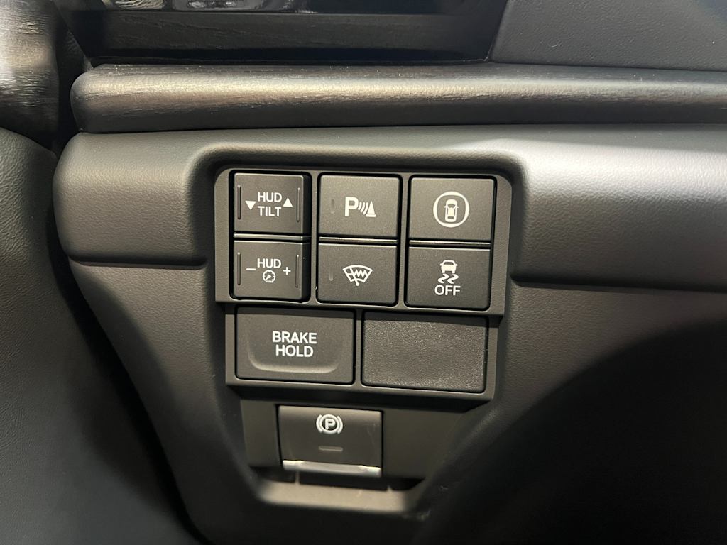 Thumbnail: 2025 Acura RDX - 26