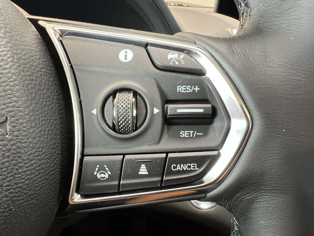 Thumbnail: 2025 Acura RDX - 24