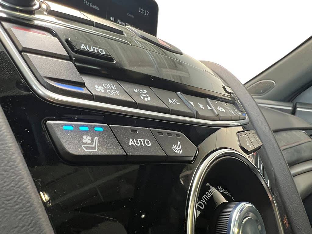 Thumbnail: 2025 Acura RDX - 26