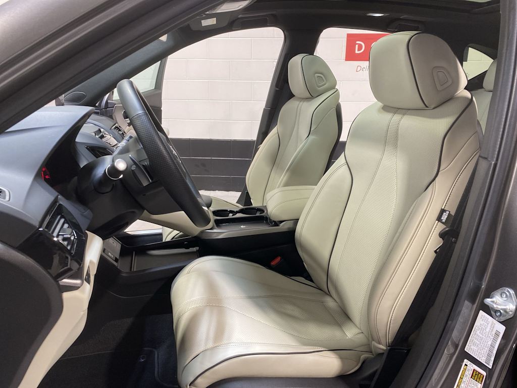 Thumbnail: 2025 Acura RDX - 12