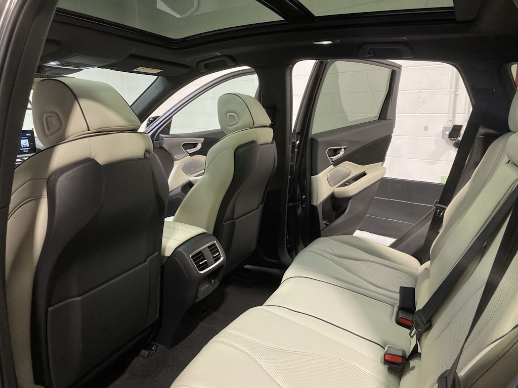 Thumbnail: 2025 Acura RDX - 13