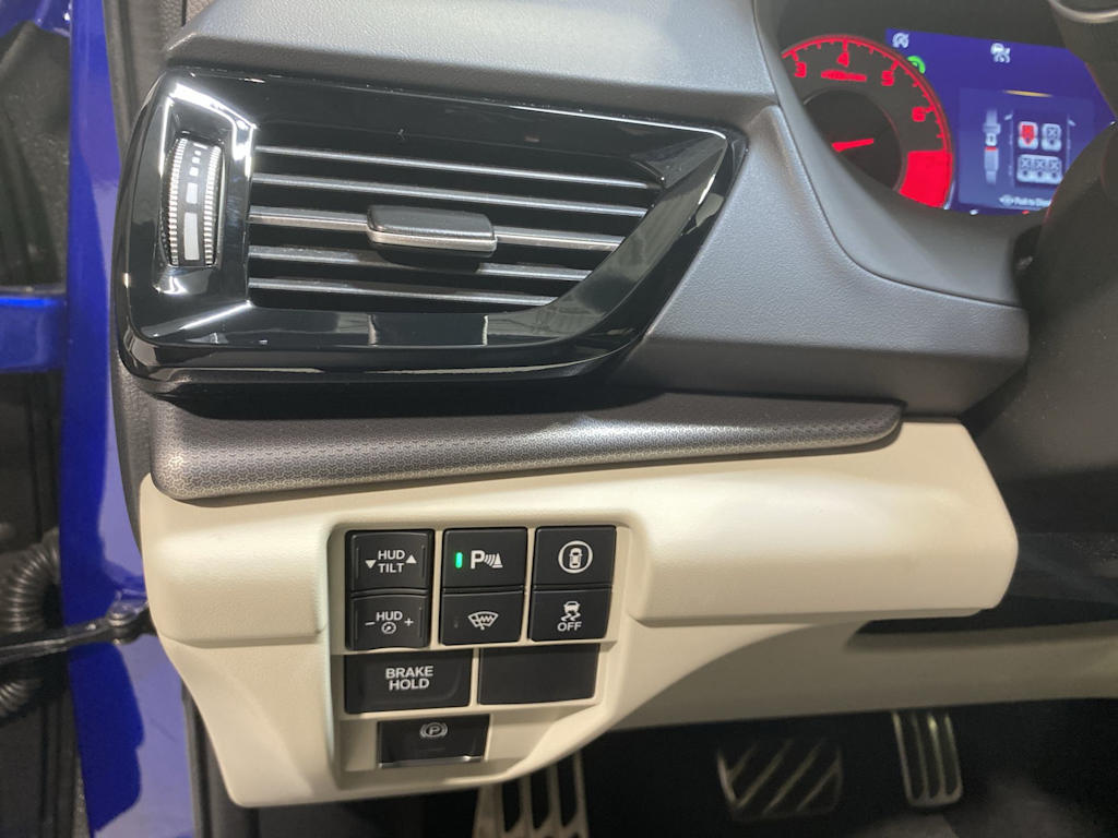 Thumbnail: 2025 Acura RDX - 24