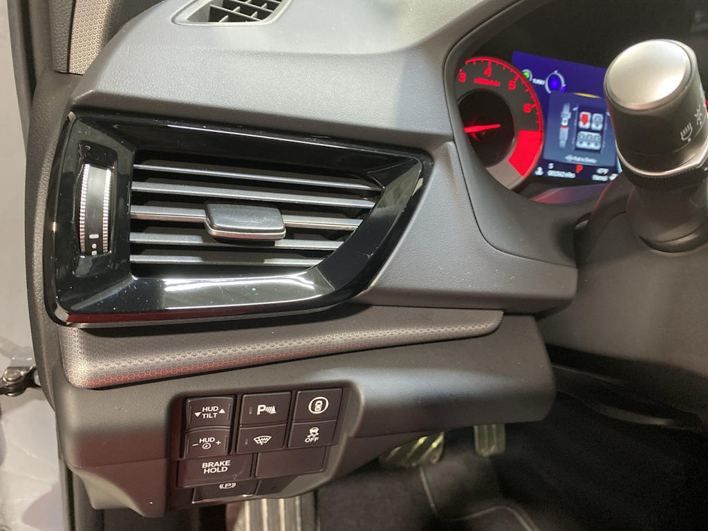 Thumbnail: 2025 Acura RDX - 24