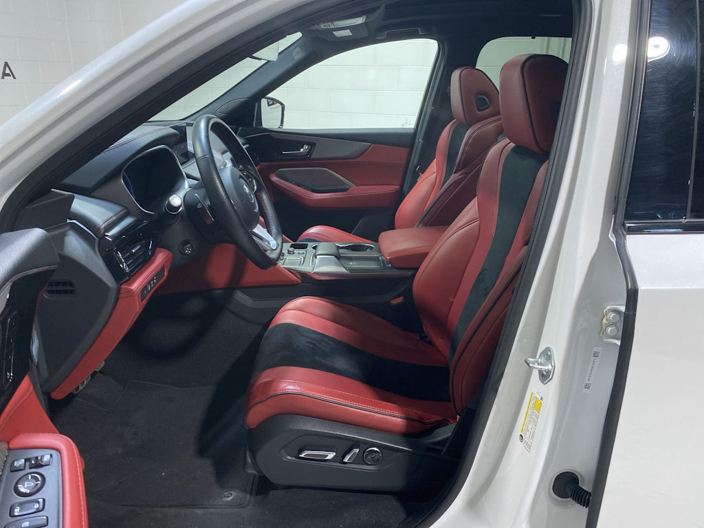 Thumbnail: 2023 Acura MDX - 11