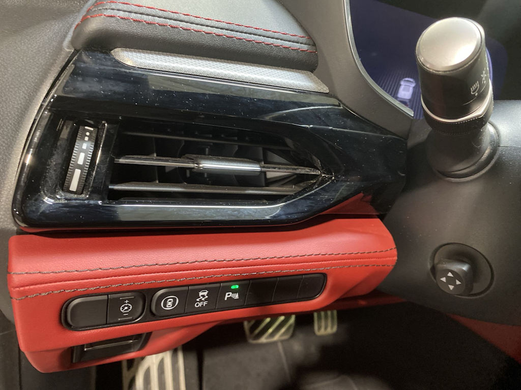 Thumbnail: 2023 Acura MDX - 24