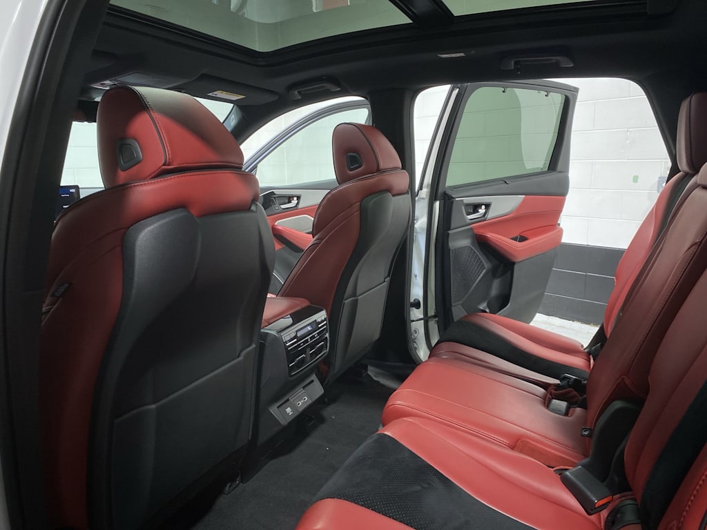 Thumbnail: 2023 Acura MDX - 13