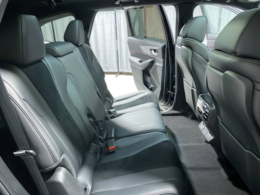 Thumbnail: 2023 Acura MDX - 19