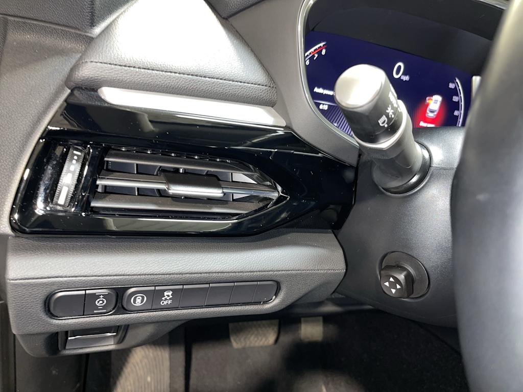 Thumbnail: 2025 Acura MDX - 24