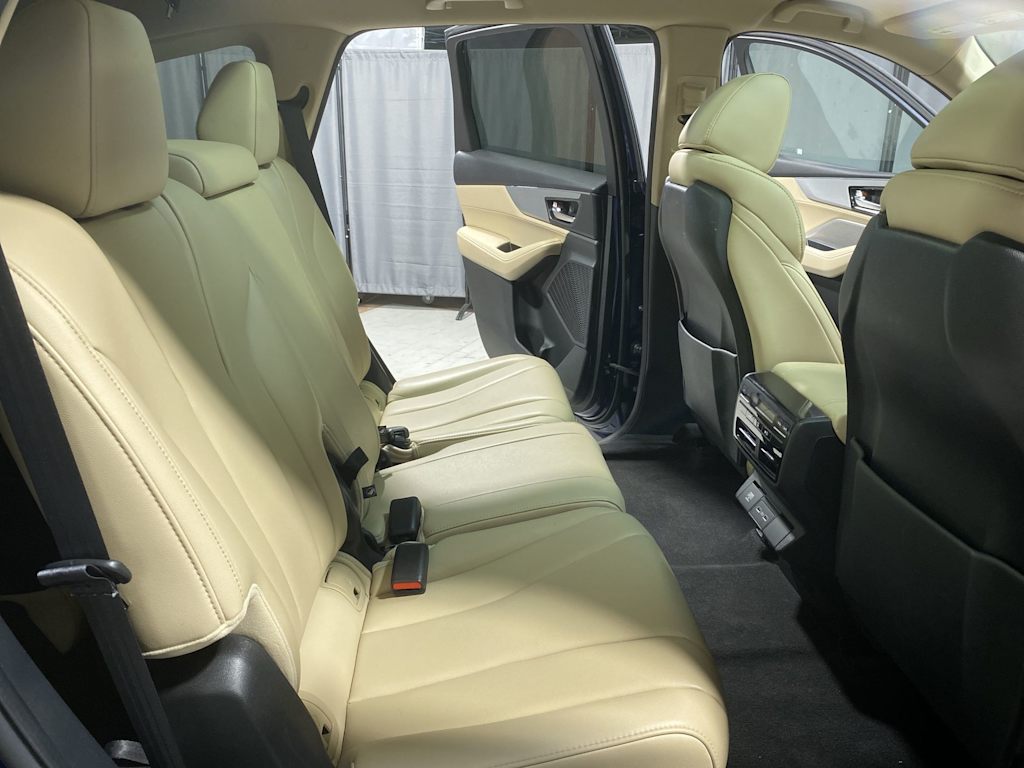 Thumbnail: 2023 Acura MDX - 18