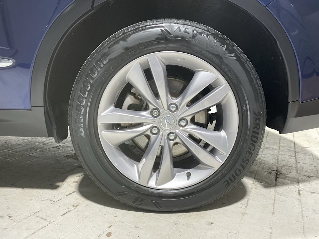 Thumbnail: 2023 Acura MDX - 8