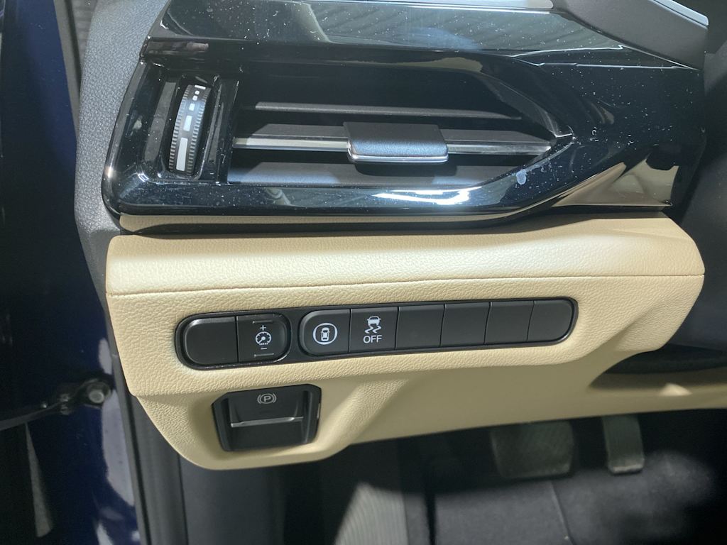 Thumbnail: 2023 Acura MDX - 23