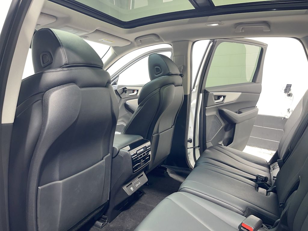 Thumbnail: 2024 Acura MDX - 13