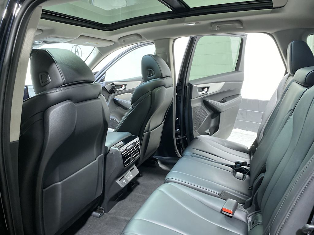 Thumbnail: 2023 Acura MDX - 13