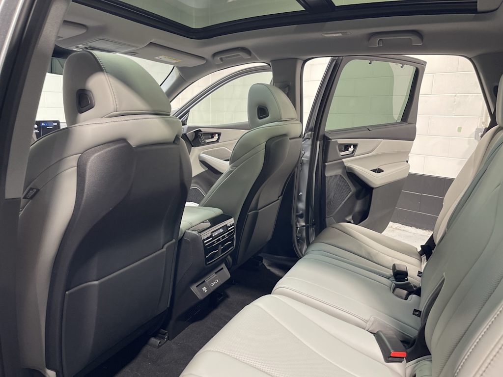 Thumbnail: 2024 Acura MDX - 13