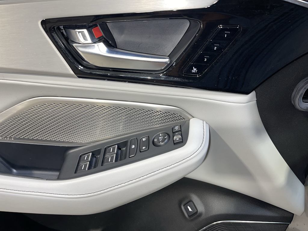 Thumbnail: 2024 Acura MDX - 22
