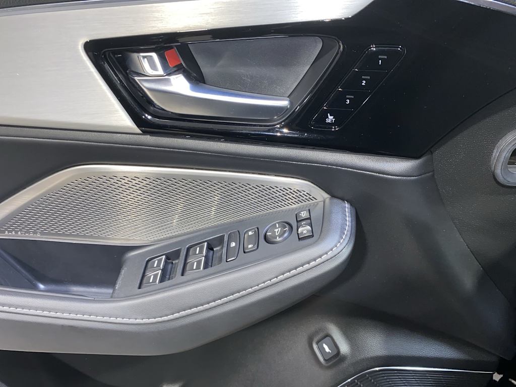 Thumbnail: 2024 Acura MDX - 23