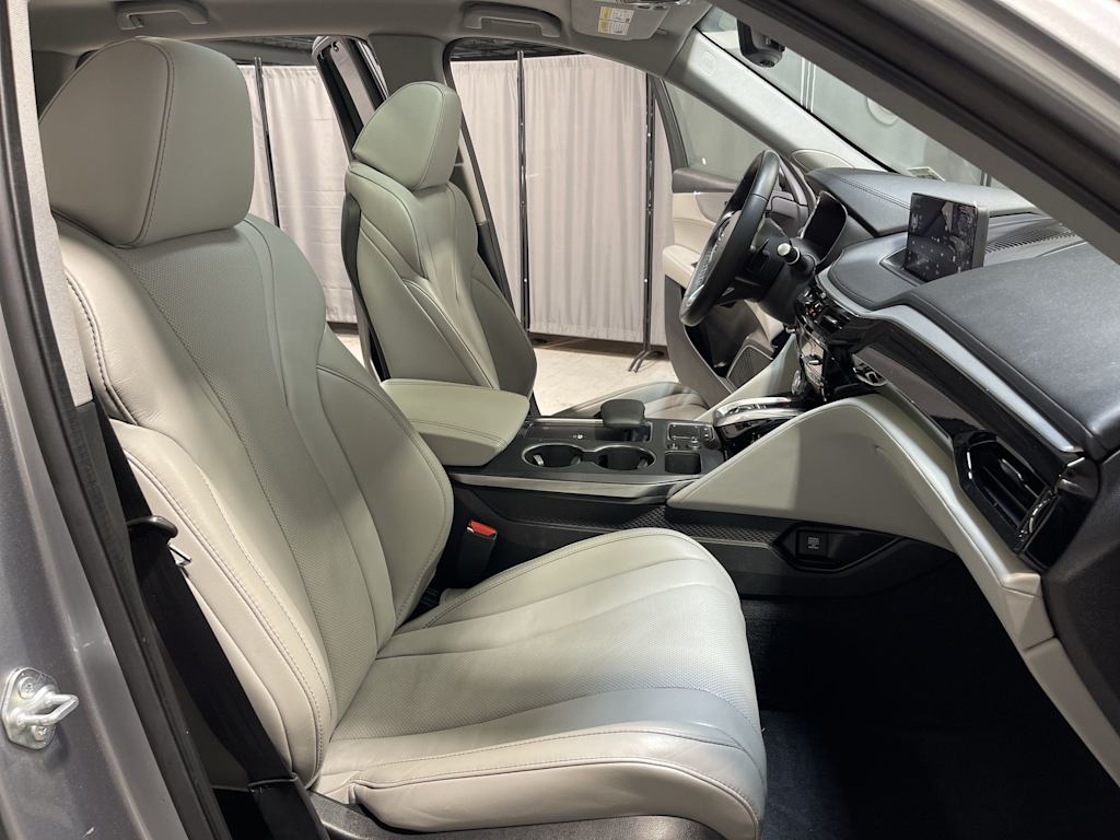 Thumbnail: 2022 Acura MDX - 20