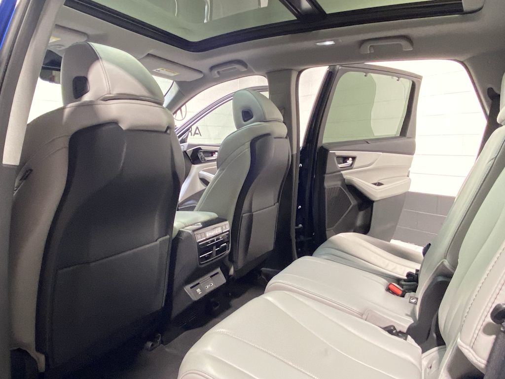 Thumbnail: 2023 Acura MDX - 13