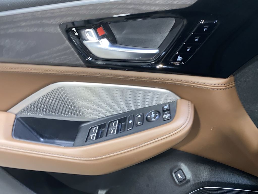 Thumbnail: 2023 Acura MDX - 22