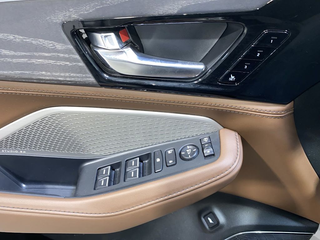 Thumbnail: 2023 Acura MDX - 23