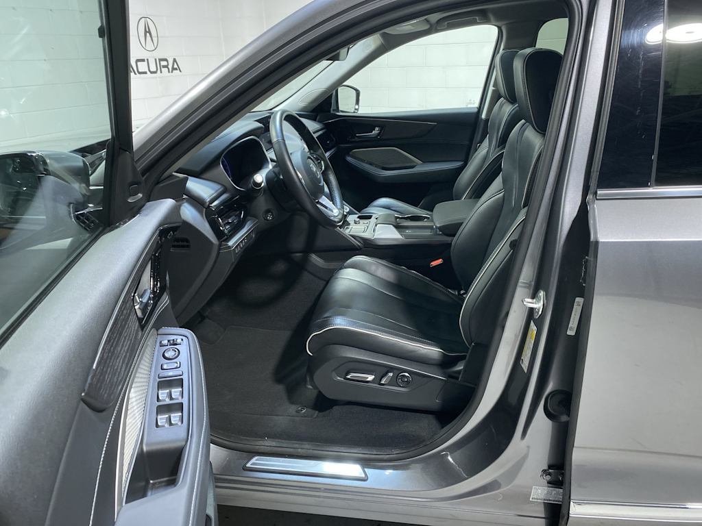 Thumbnail: 2023 Acura MDX - 11