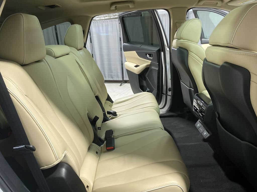 Thumbnail: 2023 Acura MDX - 19