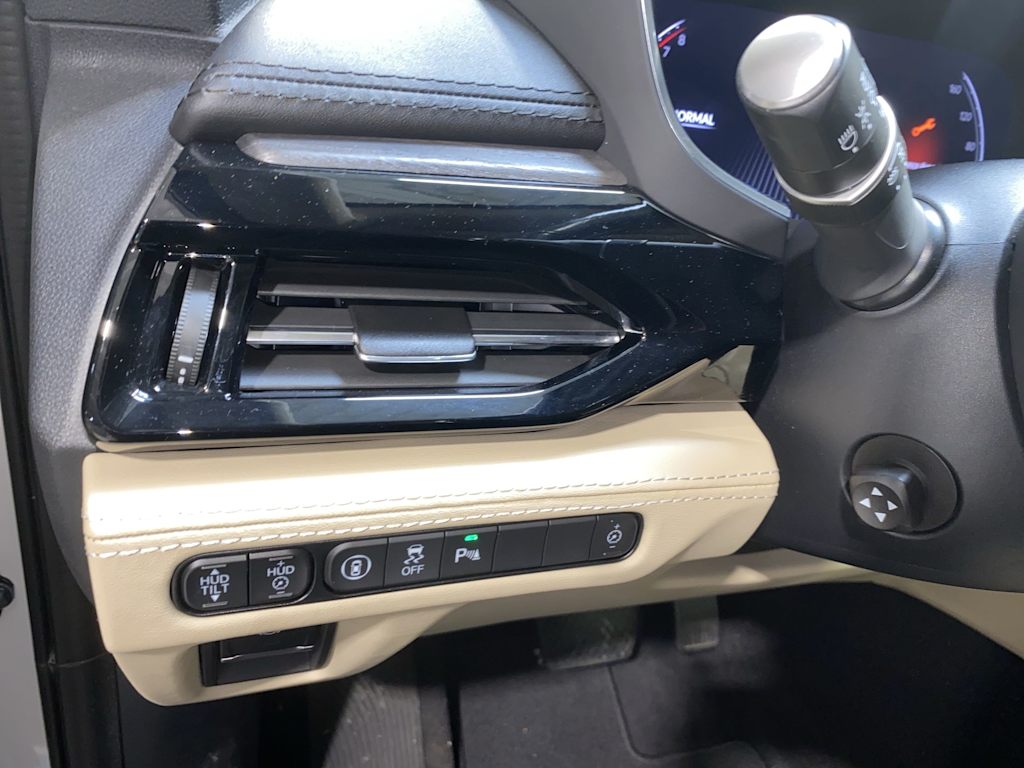 Thumbnail: 2023 Acura MDX - 24