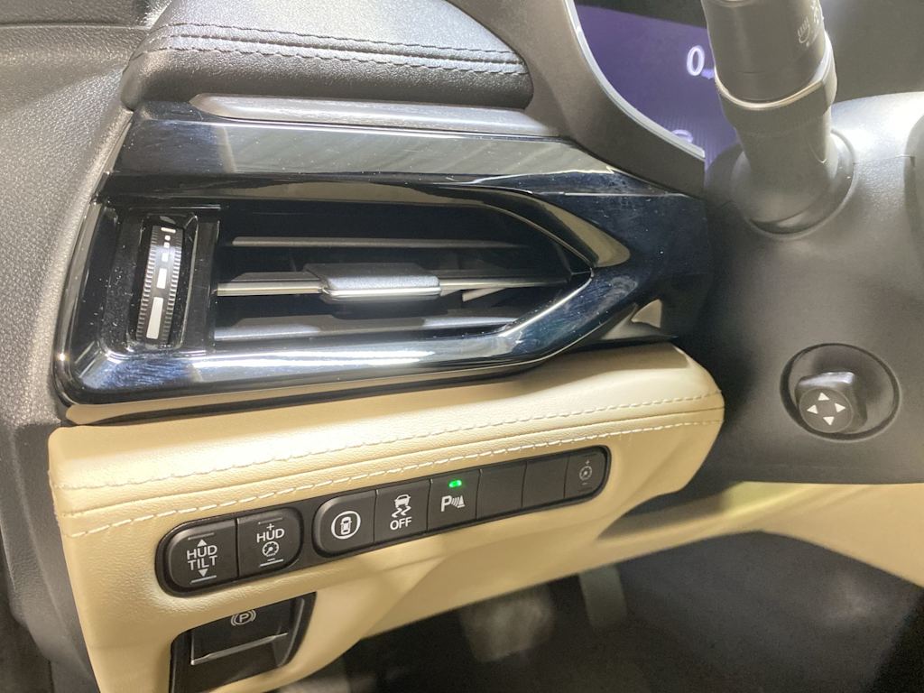 Thumbnail: 2023 Acura MDX - 24